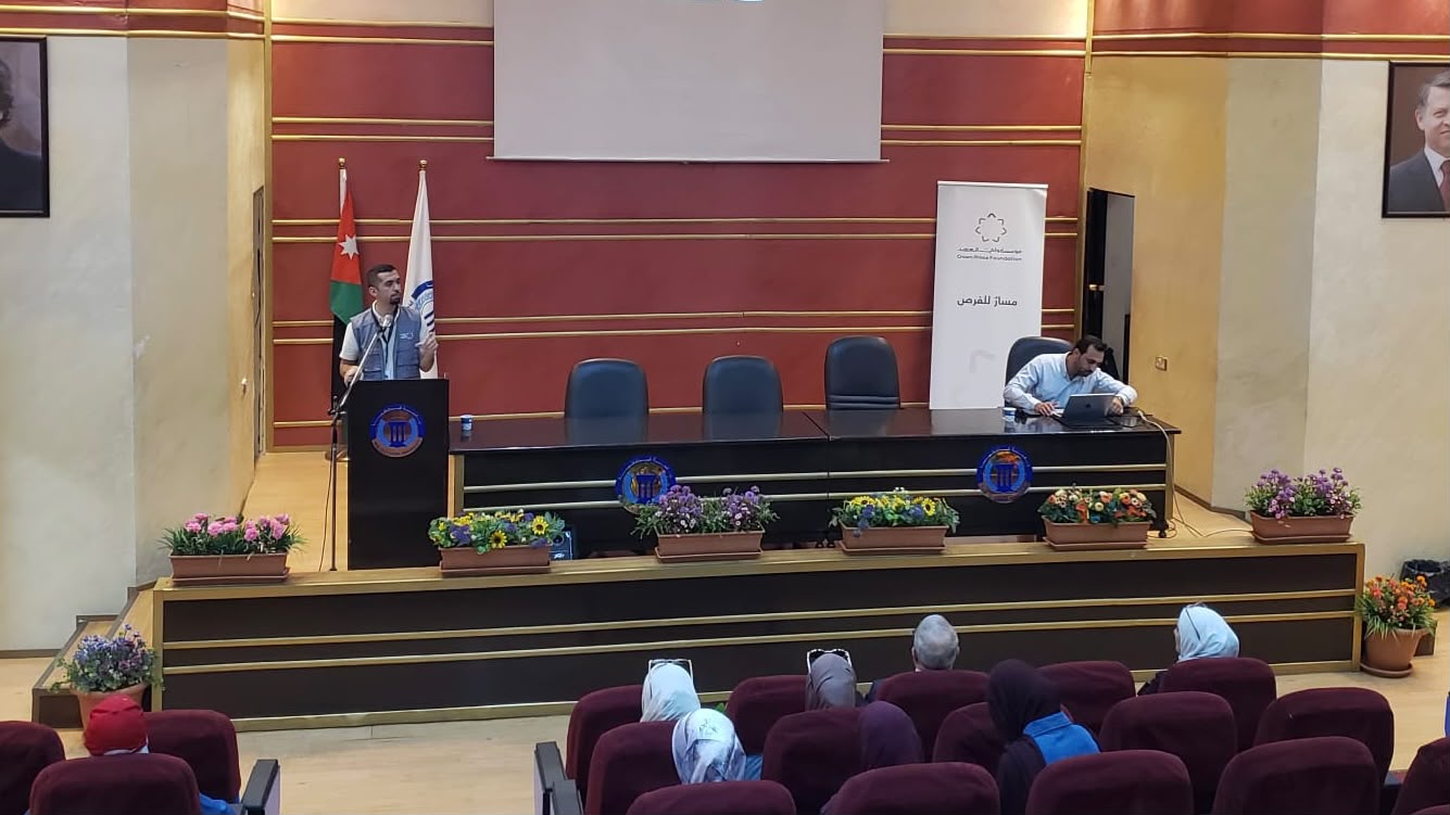جامعة فيلادلفيا ومؤسسة ولي العهد تعززان الوعي البيئي بجلسة حول التغير المناخي 